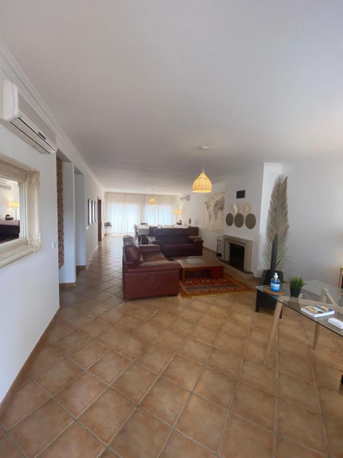 Aloha Burgau Guesthouse Екстериор снимка